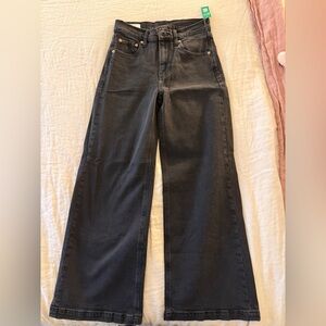 GAP High-Rise Wide-Leg Black Jeans
